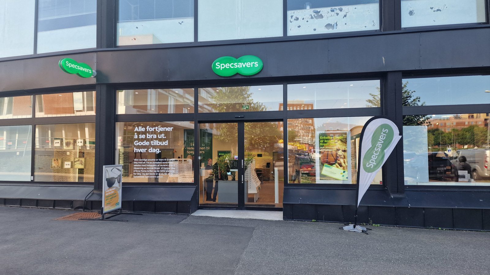 Specsavers-butikk i Ski sentrum bygget av Spar Bygg for Thon Eiendom